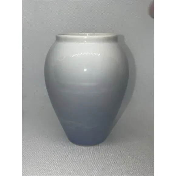 Royal Copenhagen Vase No 2676/271 - Picture 3 of 7